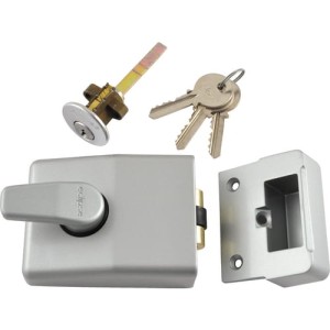 3 KEY STANDARD SILVER NIGHT LATCH SCP CYLINDER Matlock MTL9499500K