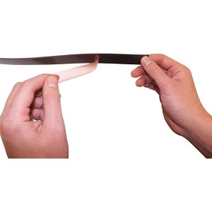 Taśma magnetyczna MAGNETIC SELF ADHESIVE STRIP 12.7mmx30m Avon AVN9660160K