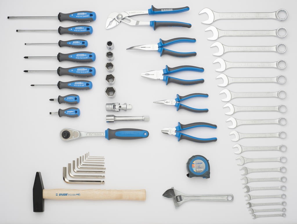 Zestaw narzędzi w walizce narzędziowej /51 Unior (608540) 971/1BI