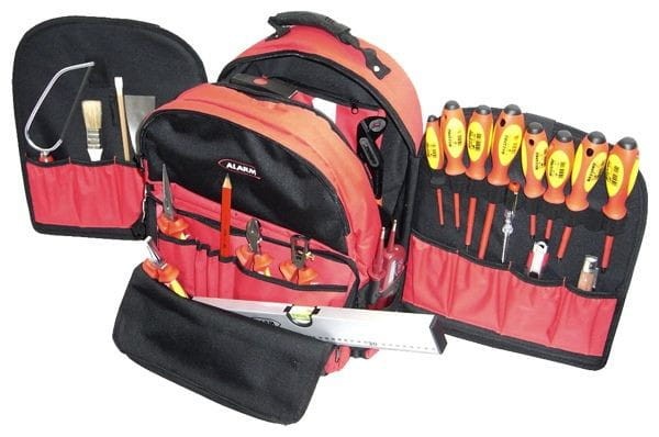 Zestaw narzędzi w plecaku 350x420x210 26el. 77400 56077400 Alarm